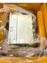 Load image into Gallery viewer, 53P9379 I Open Box IBM Ricoh Infoprint 1228 1537 3000 Sheet High Capacity Feeder